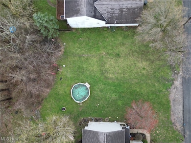 12940 Fruitside Rd, Garfield Heights, OH 44125 - photo 6