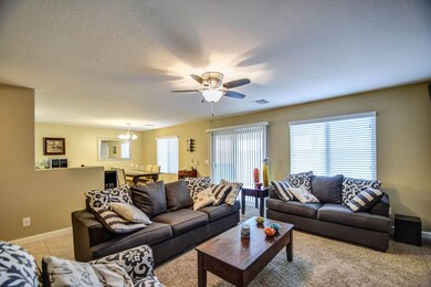family room 2