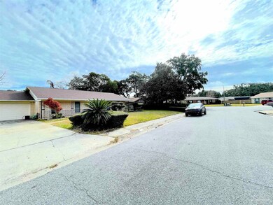 210 Camelford Place, Pensacola, FL 32506 - photo 4