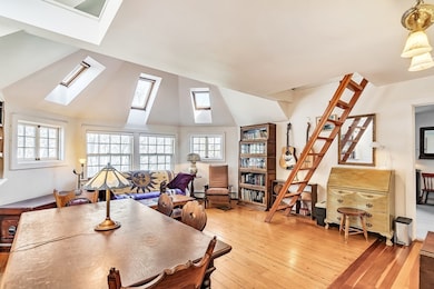 126 Kilsyth Rd unit 5, Brighton, MA 02135 - photo 5