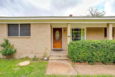 541 Grant Cir, Fort Worth, TX 76108 - photo 5