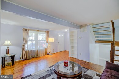 8671 Bent Arrow Ct, Springfield, VA 22153 - photo 5