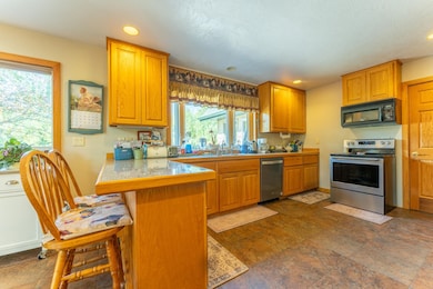 1326 N 21st Ave E, Ely, MN 55731 - photo 3