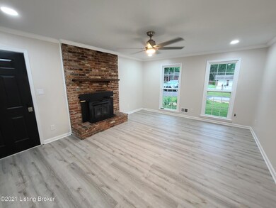 423 Ford Dr, Mount Washington, KY 40047 - photo 7