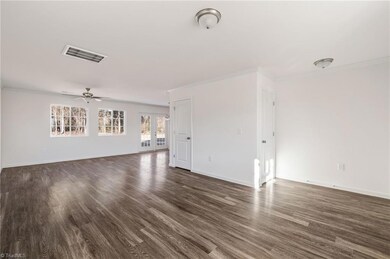 3520 Marksbury Dr, Greensboro, NC 27405 - photo 3