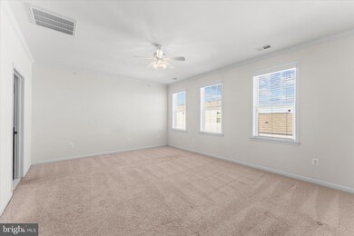 24636 Woolly Mammoth Terrace unit 400, Aldie, VA 20105 - photo 6