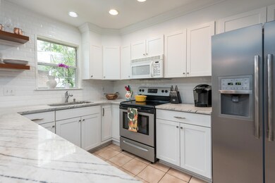 3216 Queensgate Way-8