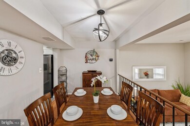 1947 Mayflower Dr, Woodbridge, VA 22192 - photo 4