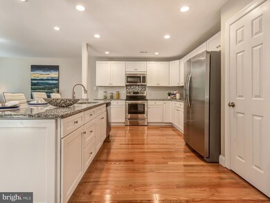 20703 Oriole Cir unit A, Hagerstown, MD 21742 - photo 5