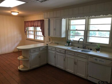 3331 3331 Dinah Ln, Tyler, TX 75701 - photo 4