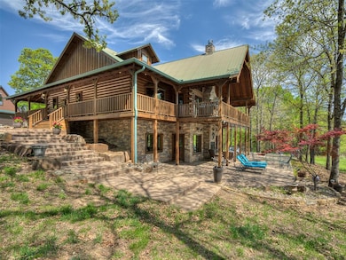 Welcome to your Luxury Satterwhite log home!