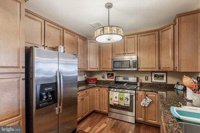 8612 Wintergreen Ct unit 408, Odenton, MD 21113 - photo 7