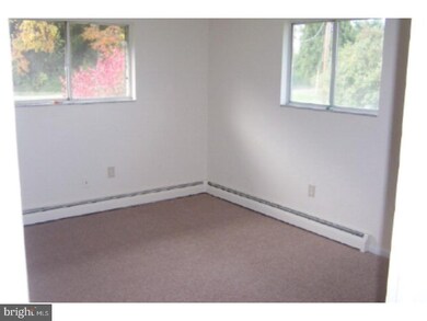 114 S Hilltop Rd, New Ringgold, PA 17960 - photo 6