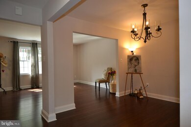 8570 Chester Grove Ct, Springfield, VA 22153 - photo 6