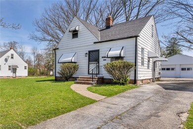 5437 Grasmere Ave, Maple Heights, OH 44137 - photo 3