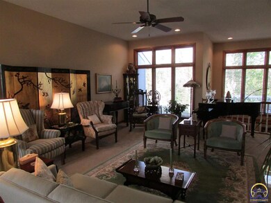 4032 SW Lincolnshire Rd, Topeka, KS 66610 - photo 4