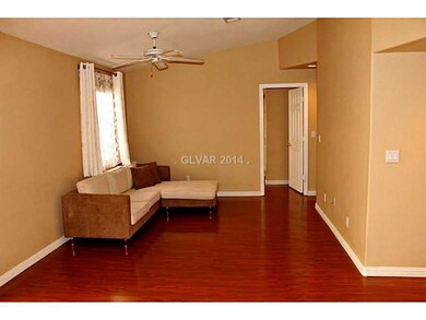 Den. FAMILYROOM OPEN TO KITCHEN AREA. SOFA TO REMA