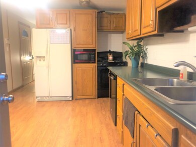 1458 Alpine Dr, Columbus, OH 43229 - photo 7