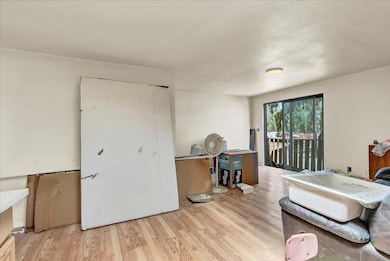 15084 Vine St unit 15, Lemoore, CA 93245 - photo 7