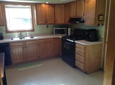 52853 Hastings St, South Bend, IN 46637 - photo 7