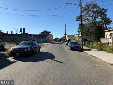 32 N 25th St, Camden, NJ 08105 - photo 3