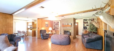 112 San Bernard St, Bay City, TX 77414 - photo 4