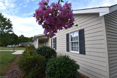 864 Rockcliff Terrace, Asheboro, NC 27205 - photo 3