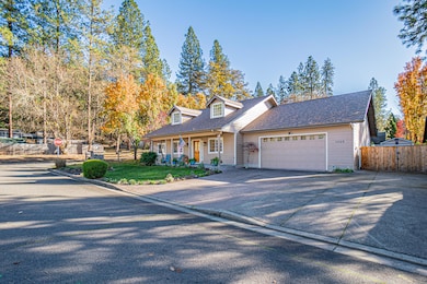 1025 Anglers Place, Shady Cove, OR 97539 - photo 3