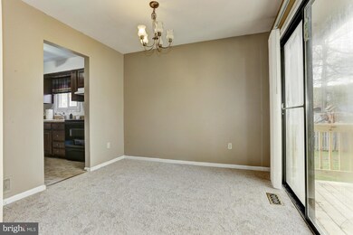 10017 E Franklin Ave, Glenn Dale, MD 20769 - photo 7