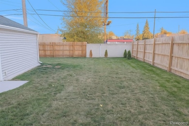 12495 Longtin St, Southgate, MI 48195 - photo 5