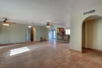 5147 E 12th Ave-14