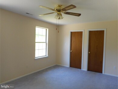 237 Lafayette Dr, Swedesboro, NJ 08085 - photo 6