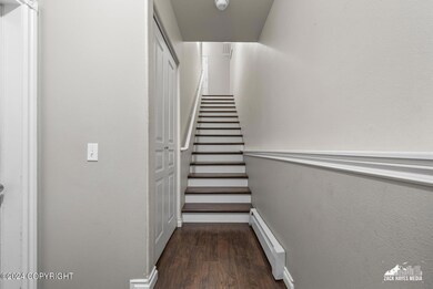 CPp Entry & Coat closet