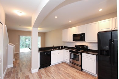 15765 Fishhawk Falls Dr, Lithia, FL 33547 - photo 6