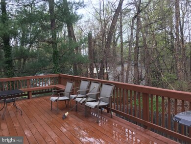 5804 Silchester St, Burke, VA 22015 - photo 3