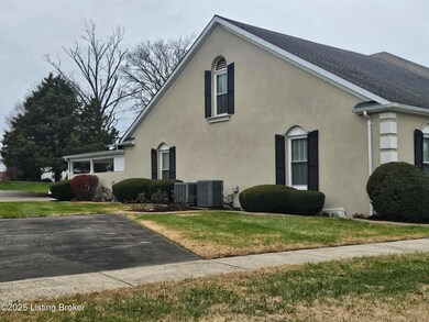102 Regency Ct unit B3, Campbellsville, KY 42718 - photo 3
