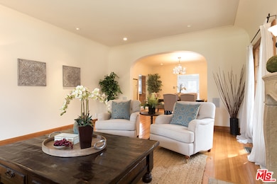 2132 Wellington Rd, Los Angeles, CA 90016 - photo 7