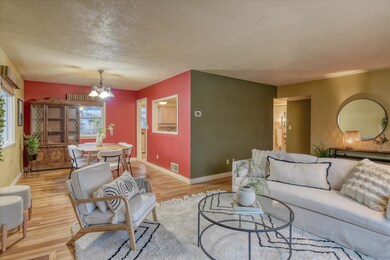 1027 E 37th Ave, Spokane, WA 99203 - photo 7