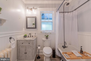 222 Locust St, Warrenton, VA 20186 - photo 5