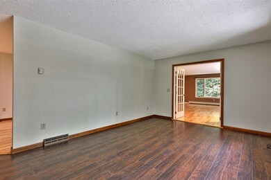 418 Campbell Rd, Center Rutland, VT 05736 - photo 6