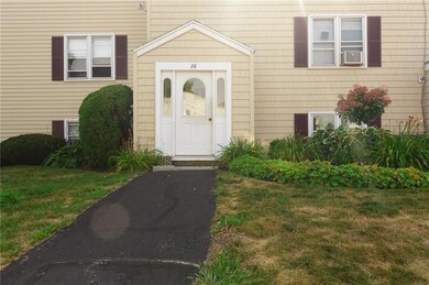 26 Minott St unit A4, South Portland, ME 04106 - photo 2