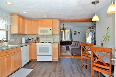 14 Crane St, Danvers, MA 01923 - photo 7