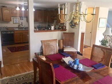 Open to Kitchen & Living Room~