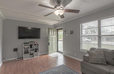 1204 Tanglewood Dr, Cleburne, TX 76033 - photo 7