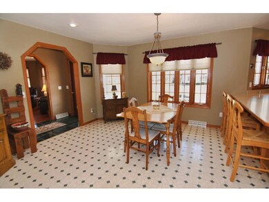 7108 Karl Ave, Belleville, WI 53508 - photo 4