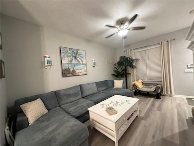 8754 Abbey Ln, Largo, FL 33771 - photo 4