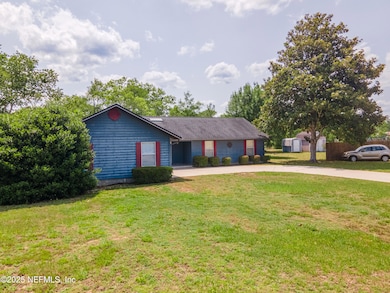 131 Crestwood Dr, Interlachen, FL
