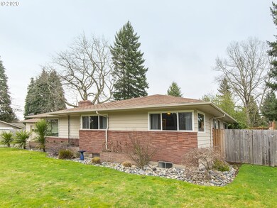 839 N Holly St, Canby, OR 97013 - photo 2