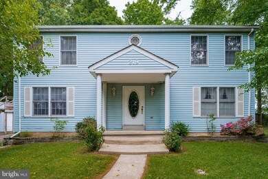 219 N Marlyn Ave, Essex, MD 21221 - photo 2