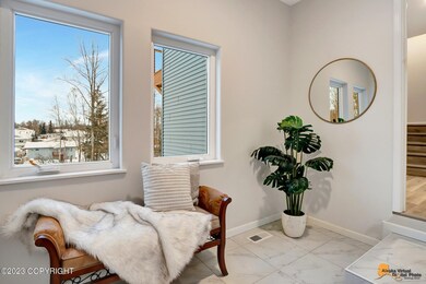 2320 Glacier St, Anchorage, AK 99508 - photo 2